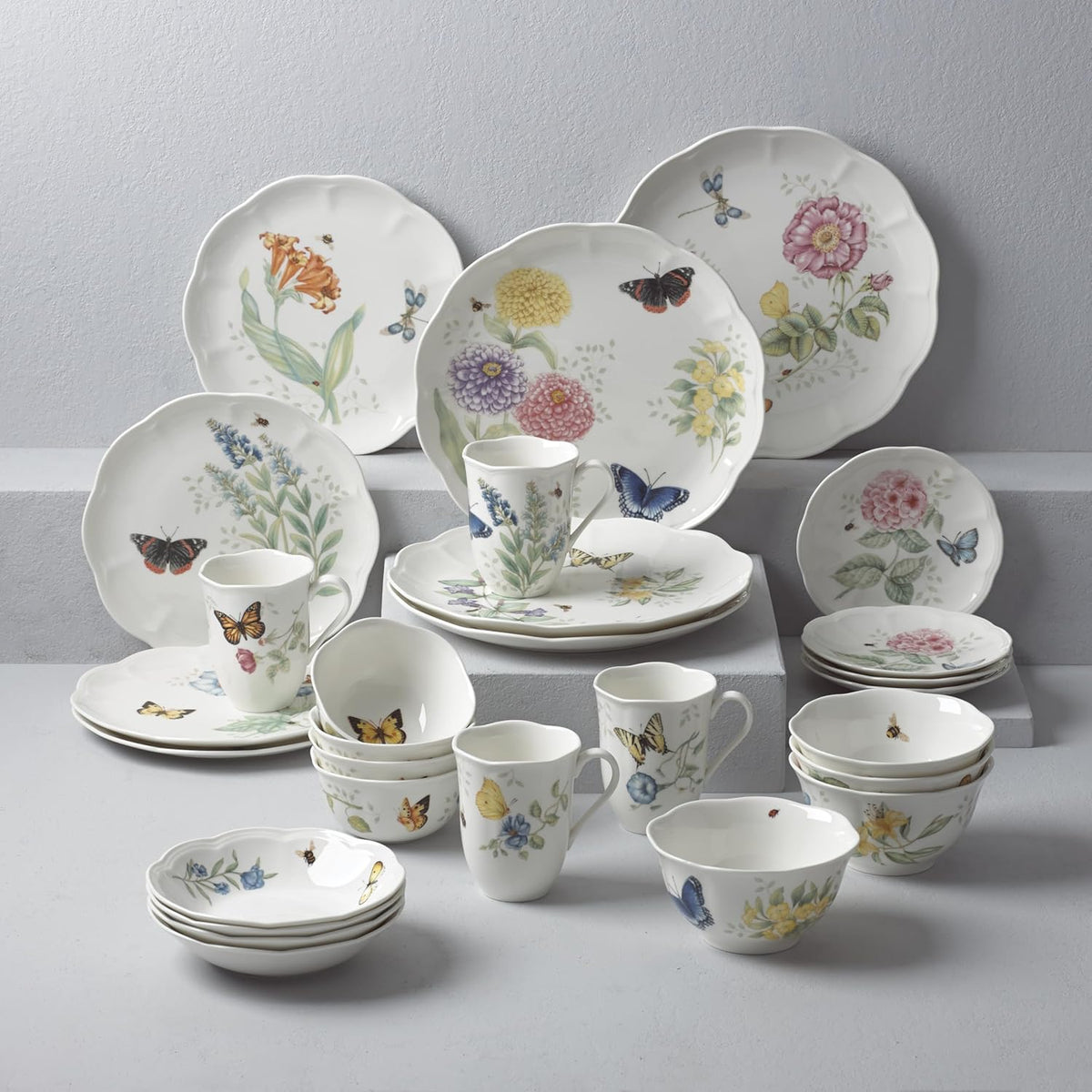 Lenox Dinnerware Set, Butterfly Meadow 28-Piece Set, Service For 4, Porcelain Plates With Scalloped Edges, Plates And Bowls Sets, Microwave Safe, Dishwasher Safe, Home & Kitchen (28 Piece, Assorted)