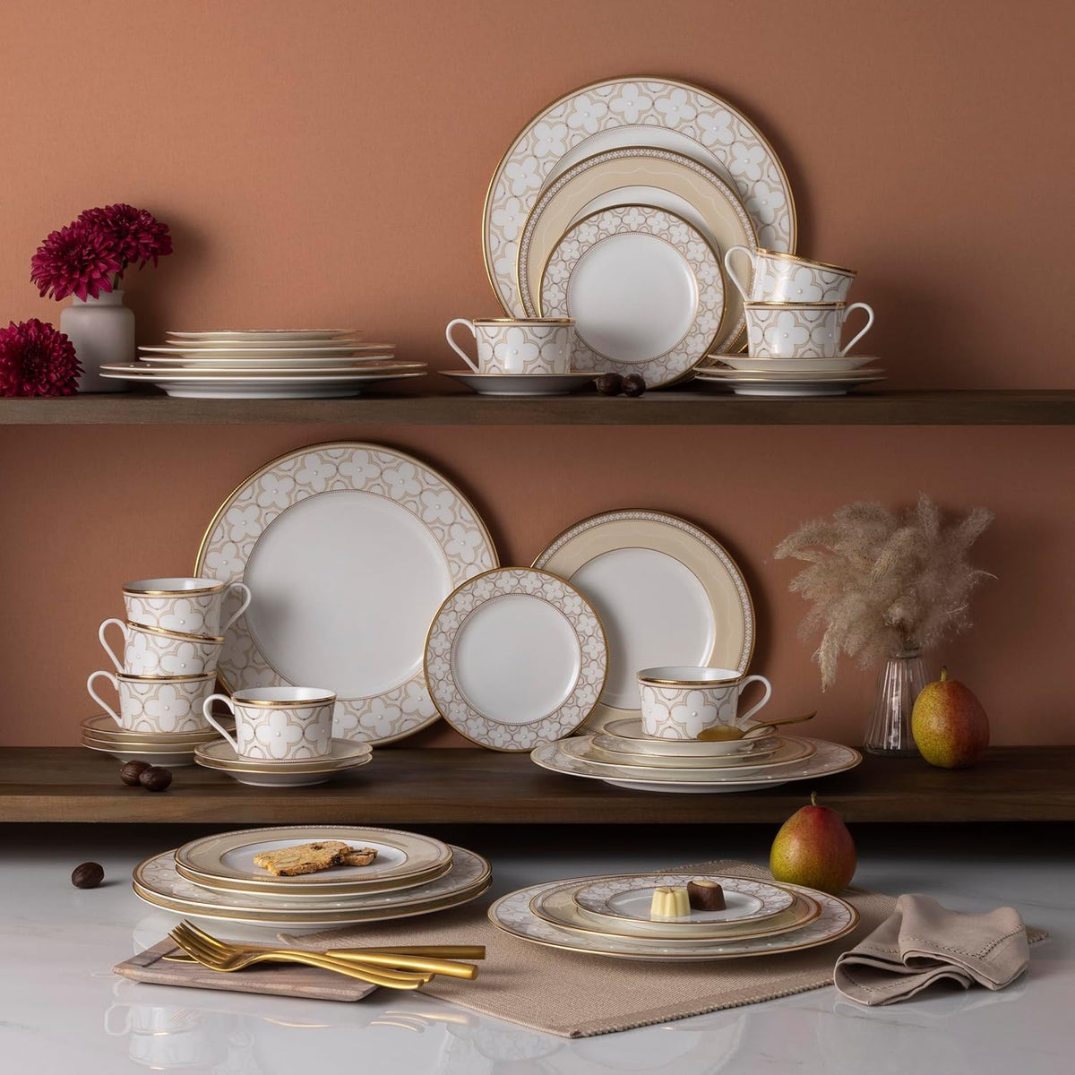 Noritake Trefolio Gold 40-Piece Dinnerware Set, Service for 8